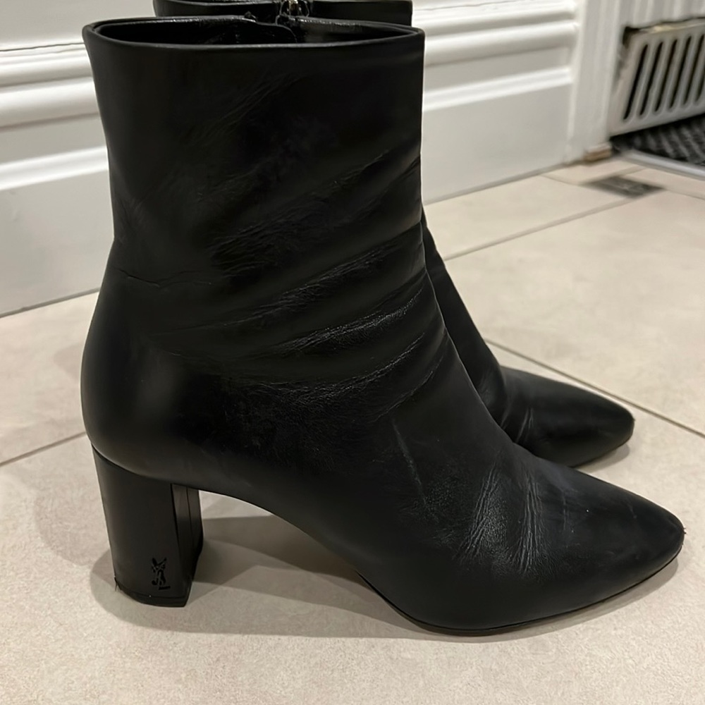 Saint Lauren Paris black leather booties 100% authentic